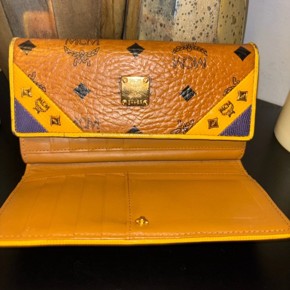 MCM chic wallet